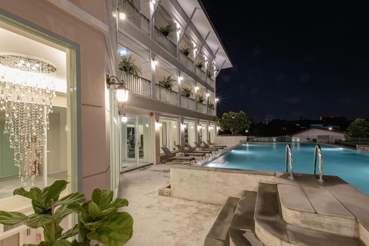 Siam Tharadol Hotell Bangkok Exteriör bild